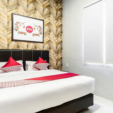Super Oyo 360 Mangaan Residence Medan Exterior foto