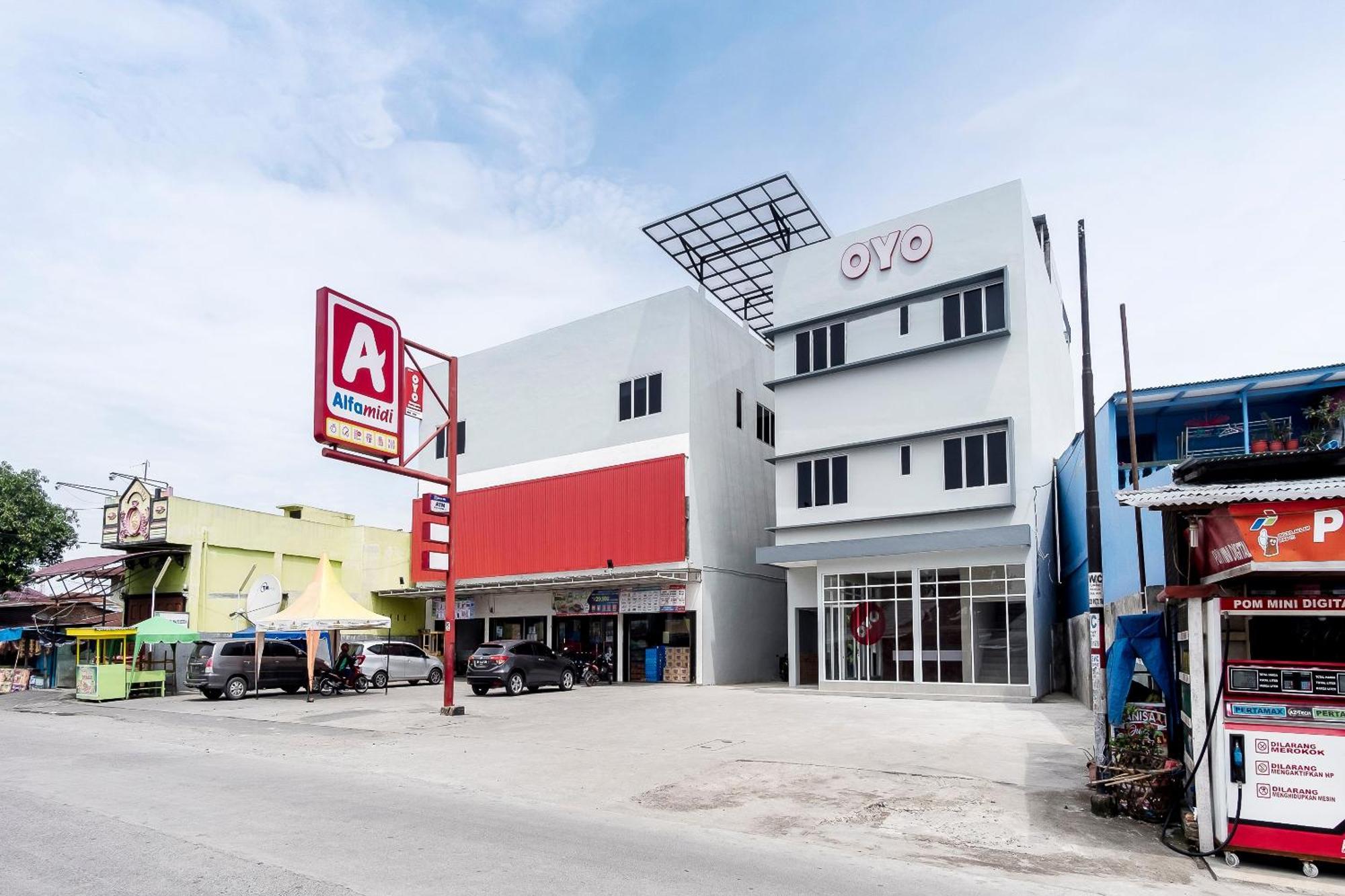 Super Oyo 360 Mangaan Residence Medan Exterior foto